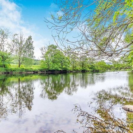 3 Bedroom Luxury Home, Hot Tub, Stunning Views Of Killin, Sitting On The River Dochart Bagian luar foto